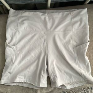 High rise bike shorts